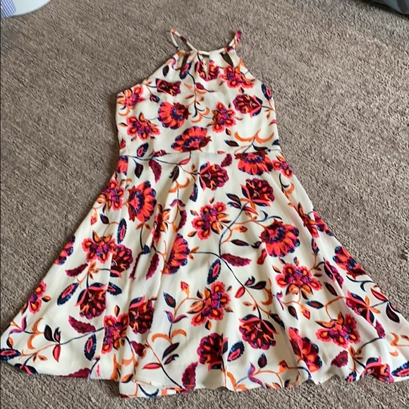 Summer dress - Picture 1 of 5